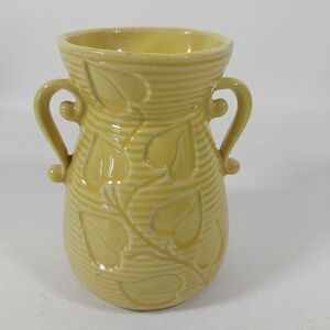 Vintage Shawnee Pottery Yellow #805 TRAILING IVY Handled Vase